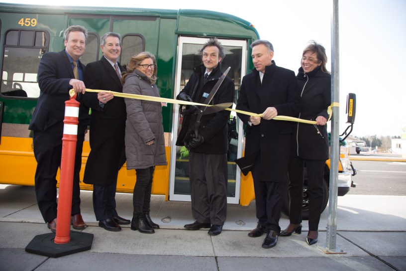 Executive Constantine ribbon-cutting